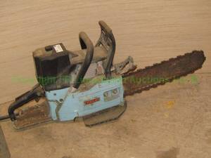 lot 56 image: Target model QCS100 Blue Gator concrete chain saw