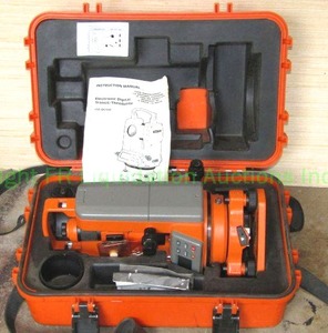 lot 128 image: CSTBerger DGT20 Electronic digital transittheodolite