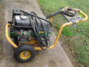 lot 157 image: Dewalt DP3100 pressure washer
