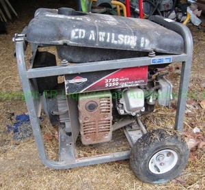 lot 162 image: Briggs & Stratton recoil gasoline portable generator model 030238