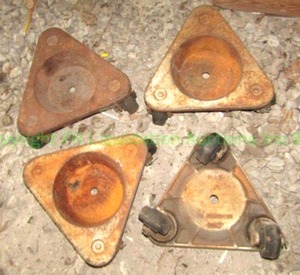 lot 178 image: Bond cast iron furnituremachinery moving rollers