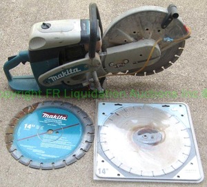 lot 3 image: Makita concretecut off saw gas powered