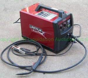 lot 5 image: Lincoln Electric easy MIG 140 series MIG welder