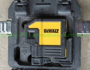 lot 311 image: Dewalt DW0851, 5 spot  Line combination laser