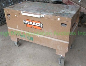 lot 325 image: Knaack Jobmaster 36 utlity chest 25 x 36 x 19