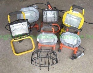 lot 324 image: HDX and other brand halogen utility lamps