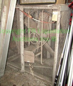 lot 211 image: Large capacity industrial box fan, 45 x 43 x 22