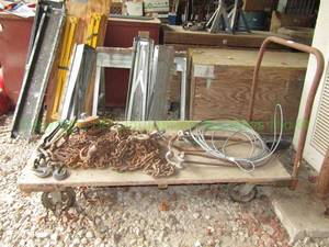 lot 231 image: Industrial flat cart