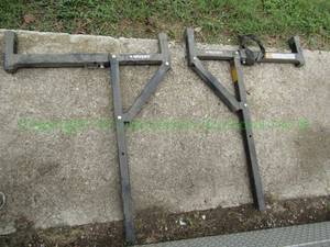 lot 225 image: Single side truck bed ladder rack model TLR-01