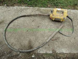 lot 236 image: Wacker Neuson modular internal concrete vibrator