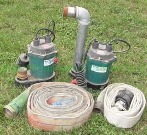 lot 337 image: Water Ace submersible sum pumps and drain hoses