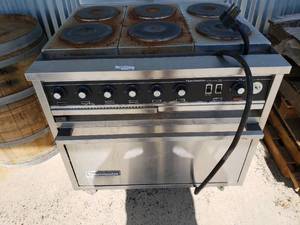 lot 156 image: Toastmaster 6 Burner Electric Stove and Oven (Stove W 36 x D 39.5 x H 37 and oven W 21 x D 30 H 15 approx.)( was working when removed)