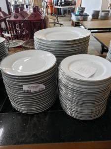 lot 170 image: 20 - Strawberry Street 10.5 White Dinner Plates, 20 - 7.5 Salad Plates, 20 - 6.5 Dessert Plates