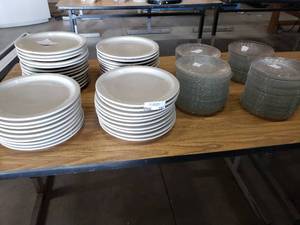 lot 180 image: World Ultima China NR-16 , 43-11 Dinner Plates, 89-8 Salad Plates, Libbey Duracraft Clear Glass Salad Plates