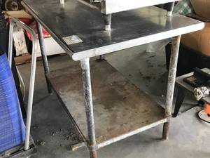 lot 278 image: Stainless Steel Prep Table, 2 Shelves (W48 x D30 x H33 approx.)