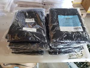 lot 121 image: Gefeii Square Black tablecloth 70 x 70, 10 total