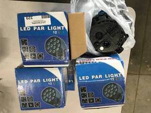 lot 329 image: LED Par Light 12 Led, DMX or Remote 4.5