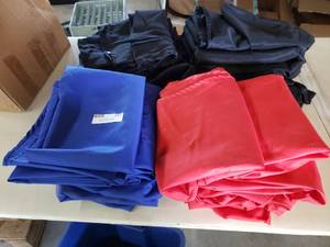 lot 367 image: Blue and Red 70 Round Tablecloths, 9 Each
