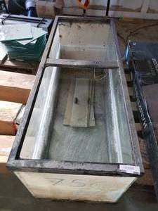 lot 390 image: 75 Gallon Fish Tank with Lid