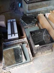lot 392 image: Large Lot of Mirrors 12x 12 and 14x14, for centerpieces and tiles