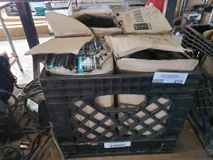 lot 410 image: Metabo 2 12 Finish Nails, 15 GA Item# 14318HPT, 3000 Nails per Box, 4 Boxes per Case, 4 Cases
