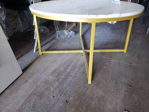 lot 470 image: Marble top Round Coffee Table (W36 x H20)