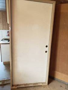 lot 484 image: Uninstalled Door 36 x 79