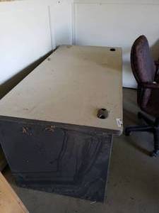 lot 485 image: Black Metal Desk  60 x 30 x 29.5, Single Drawer, 2 Pass Threws