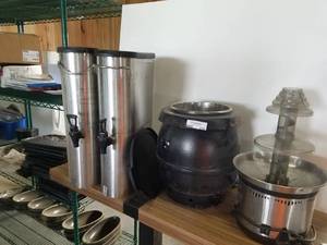 lot 210 image: Chocolate Fountain, Soup Pot, 2 TeaCold Liquid Dispensers