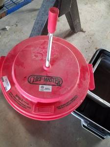 lot 220 image: Chef Master Salad Spinner, 2- Dirty Dish Bins and Container