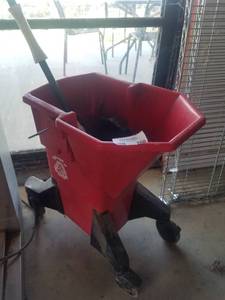 lot 260 image: Mop and Water Bucket and 3 Caution Wet Signs