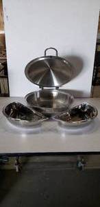 lot 530 image: Spring Switzerland Round Chafing Dish with 2 half pan round server inserts (matches lot #531)
