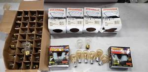 lot 342 image: Mixed Lot of Bulbs, Multiple 100W Floods and Spots, Clear 11 Watt Bulbs