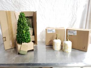 lot 500 image: Floral Yellow Lotion Dispensers (3 sets of 2) and Small Tree Decor x 3