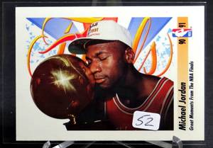 lot 52 image: MICHAEL JORDAN HOF Mint NBA FINALS card 1991-92 SKYBOX #334 BULLS
