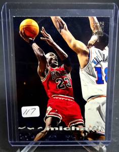 lot 117 image: MICHAEL JORDAN 1993-94 STADIUM CLUB BASKETBALL CARD #169 TSC CHICAGO BULLS