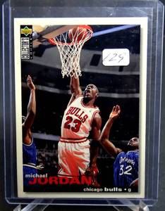 lot 129 image: 1995-96 COLLECTORS CHOICE PLAYERS CLUB #45 MICHAEL JORDAN CHICAGO BULLS