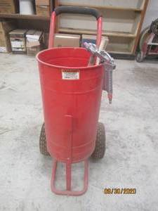 lot 236 image: CLARKE 90LB GRAVITY FEED ABRASIVE BLASTER &nbsp SB9015