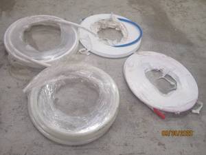 lot 277 image: TOTAL OF 4 PEX TUBING&nbspWHITE,CLEAR,RED ,BLUE