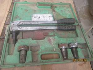 lot 287 image: WIRSBO TOOL WITH CASE&nbsp