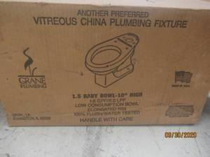 lot 315 image: CRANE PLUMBING VITREOUS 10 BABY BOWL TOILET 3-380&nbsp