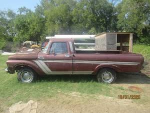 lot 329 image: 1962 FORD (351 MOTORC4 TRANS) HAS CLEAN CLEAR TITLE, KEYS AND NEW TIRES