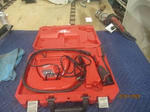 lot 343 image: MILWAUKEE M12 CAMERA WITH BATTERY AND CHARGER