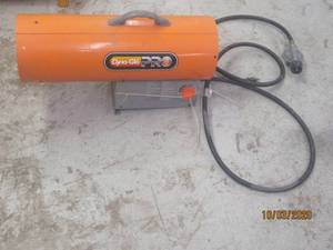 lot 373 image: DYNA-GLO PRO PROPANE HEATER