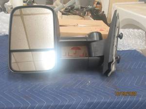lot 420 image: TRUCK SIDE VIEW MIRROR 338-MB-L-2