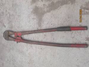 lot 459 image: 42 BOLT CUTTER