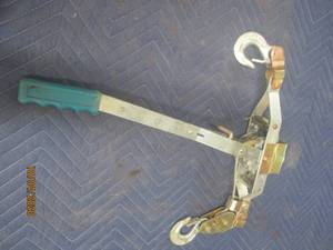 lot 464 image: COME ALONG