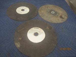 lot 468 image: TOTAL OF 3&nbsp 14 STIHL BLADES&nbsp