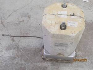 lot 483 image: SUBURBAN SW6P 6 GALLON IP GAS PILOT RV MOTORHOME TRAILER WATER HEATER&nbsp