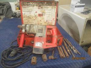 lot 447 image: RED HEAD ROTO STOP HAMMER 700 WITH ACCESSORIES AND CARRY CASE&nbsp